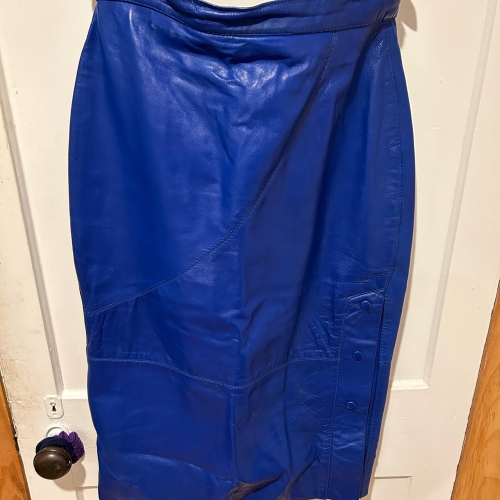 Vintage blue high waisted leather skirt - Picture 2 of 15